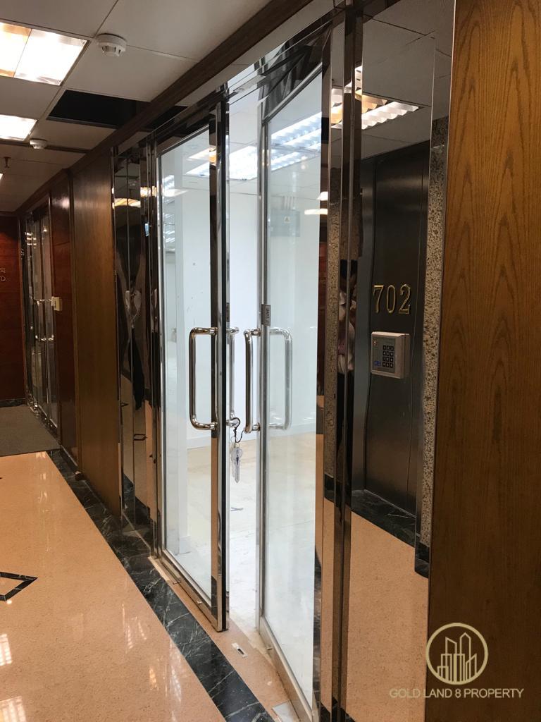 DB051E1E-50DA-46D6-996C-07EF989E4BB5