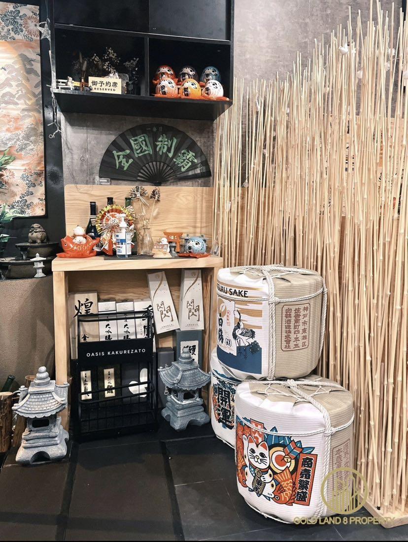 CHUN WO COMMERCIAL CENTRE SHOP