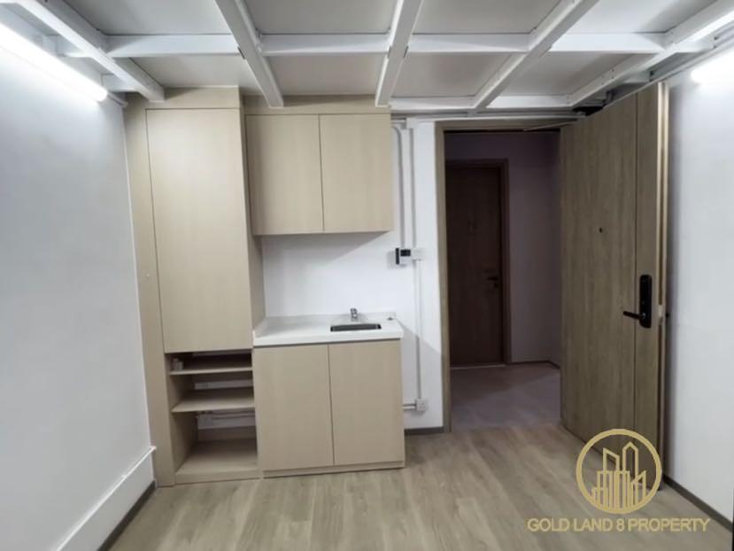 217-218 Gloucester Road